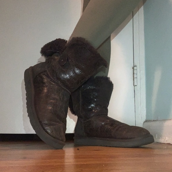 Ugg Bailey Button leather brown Boots 8 - Picture 2 of 6